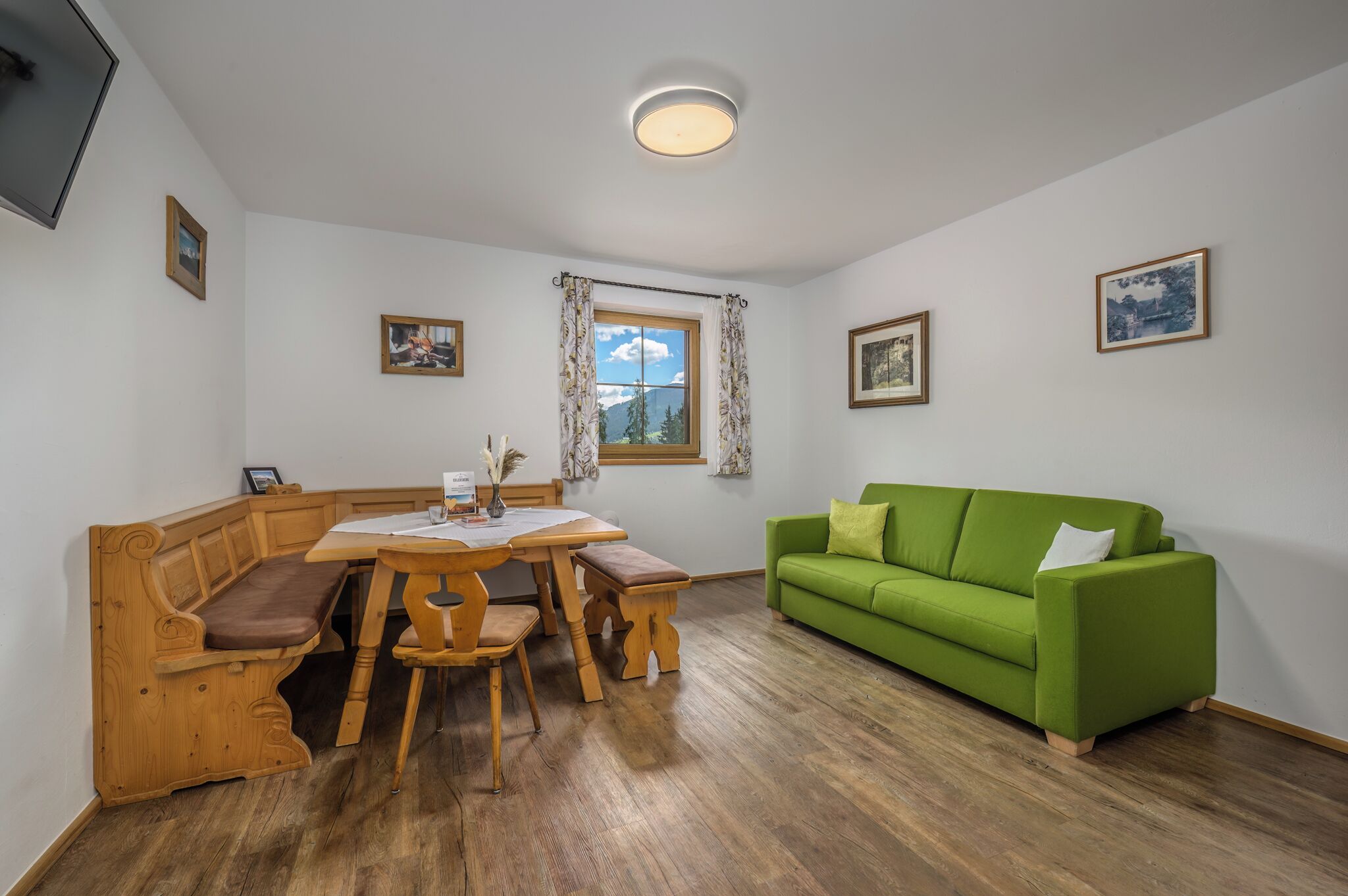 Apartment, 2 Bedrooms, Kitchen (Wiesengrün, incl. cleaning fee EUR 100) | Living area