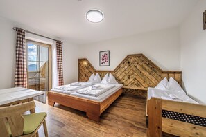 Huoneisto, parveke (Seeblick, incl. cleaning fee EUR 75) | Tallelokero huoneessa, ilmainen Wi-Fi, vuodevaatteet