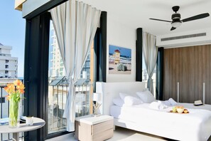 Exclusive Apartment | 3 bedrooms, blackout drapes, free WiFi, bed sheets - Beautiful Sea View Penthouse PkgTL11 (Tel Aviv)