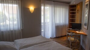 Flat-screen TV - Hotel am See (Allensbach)