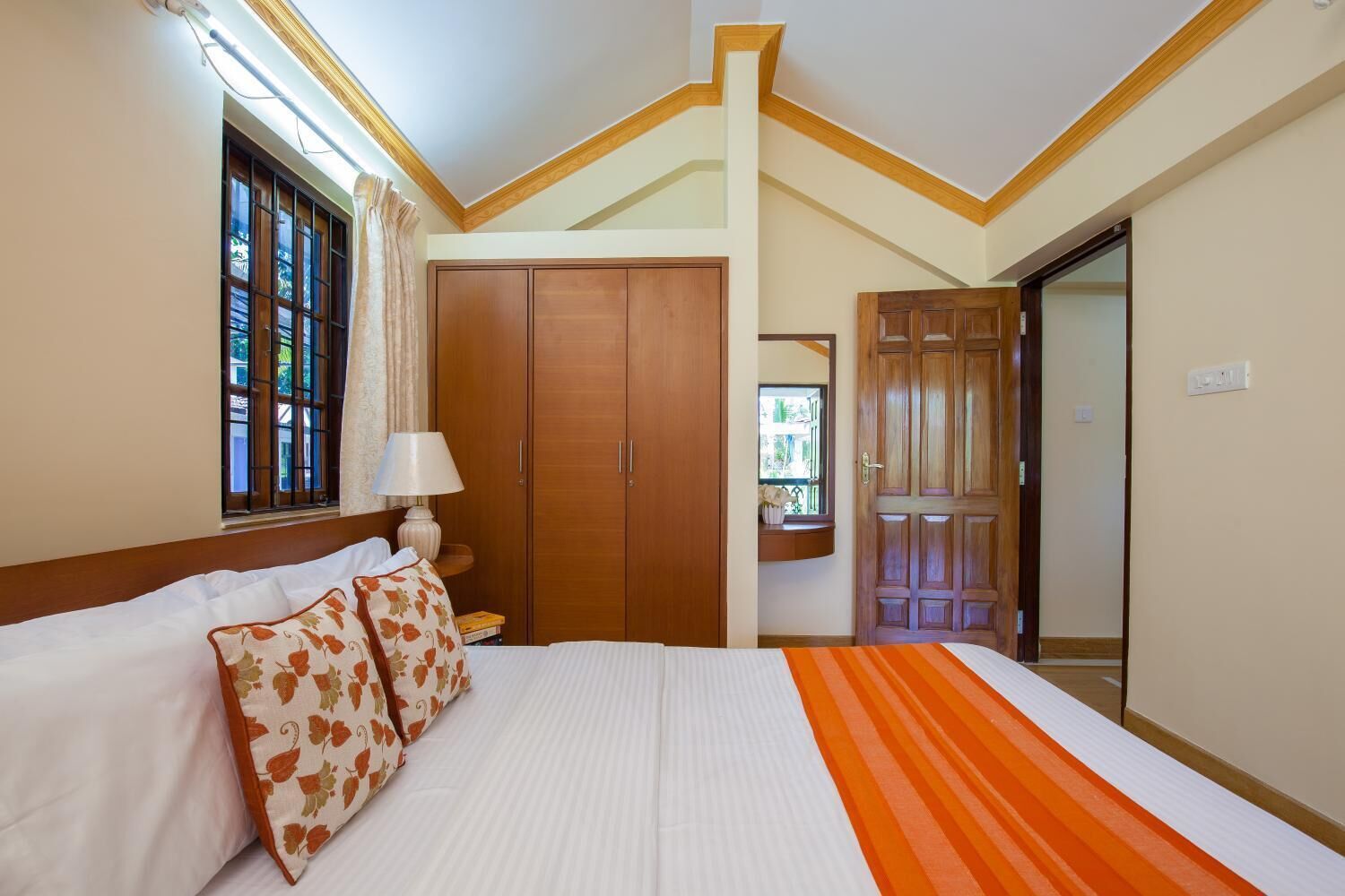 Premium bedding, desk, iron/ironing board, rollaway beds