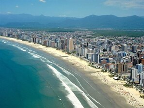 Beach - Apartamento Mobiliado na Praia (Praia Grande)
