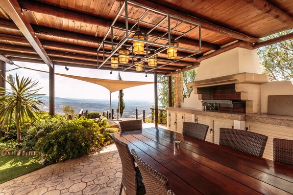 Villa panoramique, 6 chambres (Panorama) | Terrasse/patio
