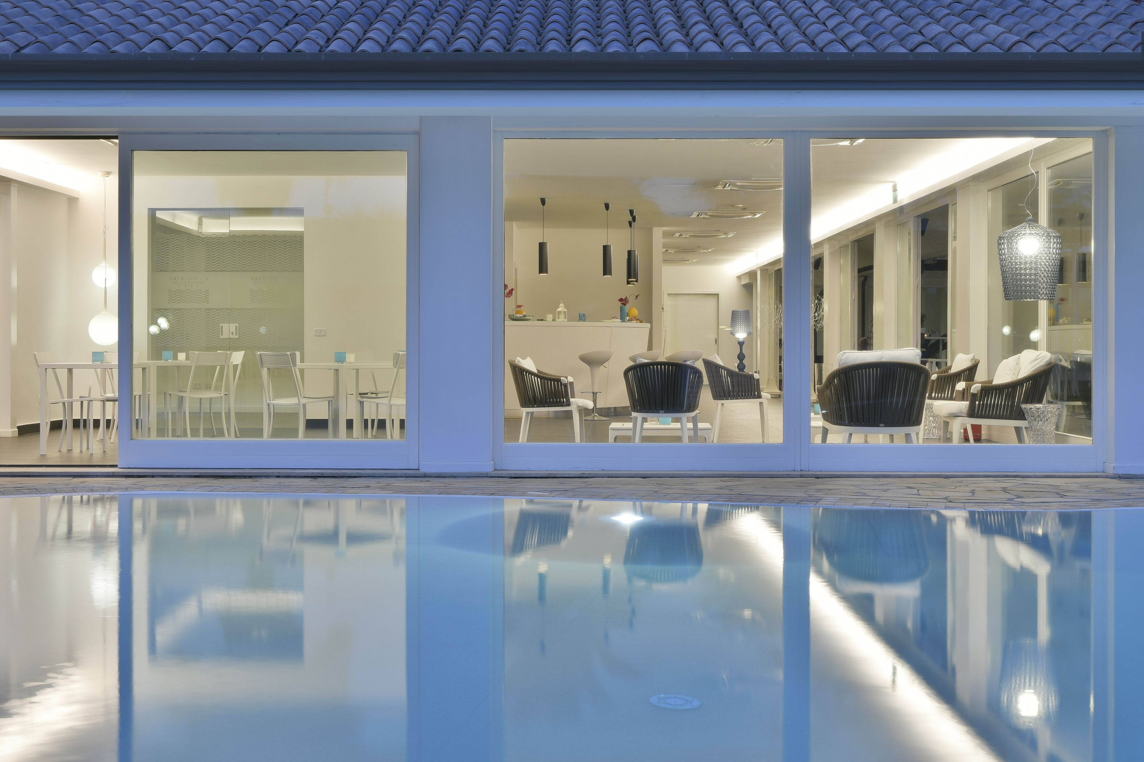 المنشأة من الخارج