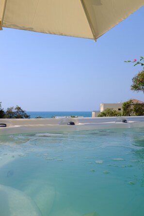 อ่างสปากลางแจ้ง