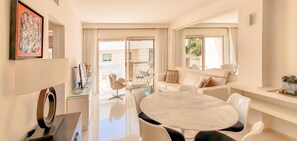 公寓 (2 Bedrooms) | 住宿正面