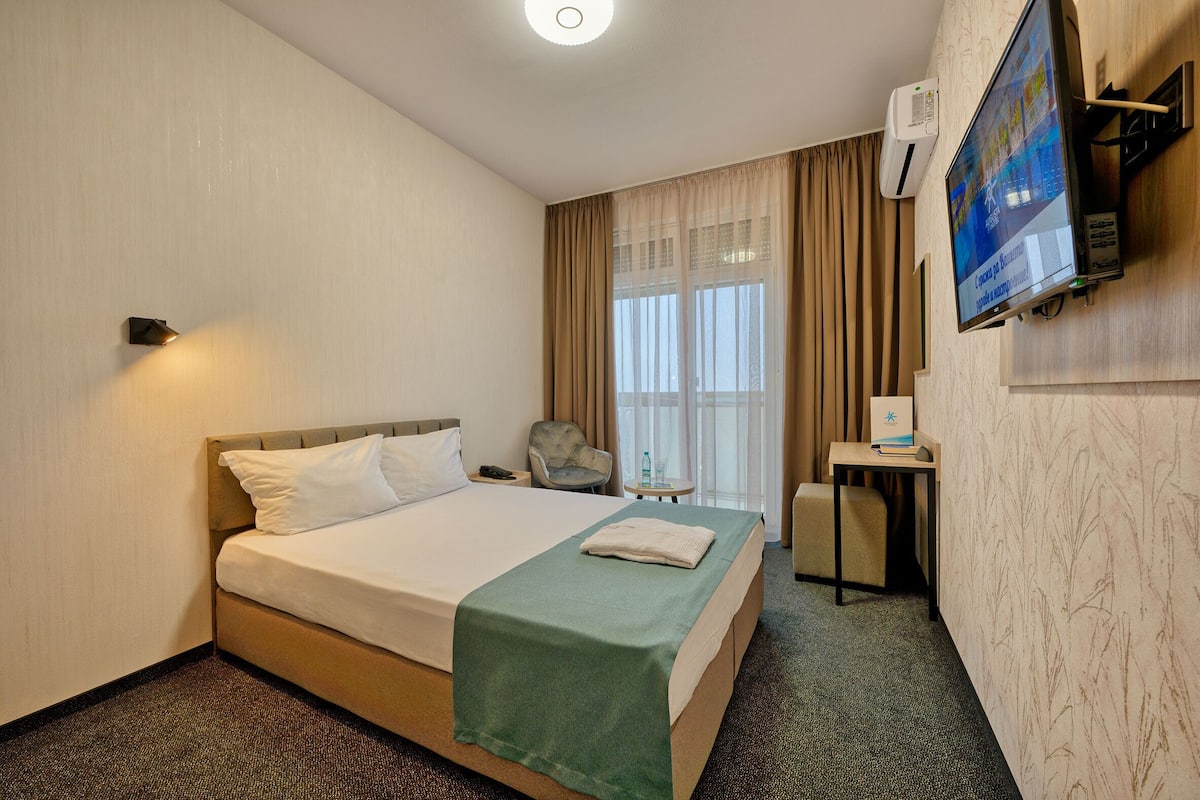 Deluxe Single Room | 2 bedrooms, free WiFi, bed sheets