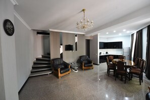 Lobby - New House in Old Tbilisi (Tbilisi)