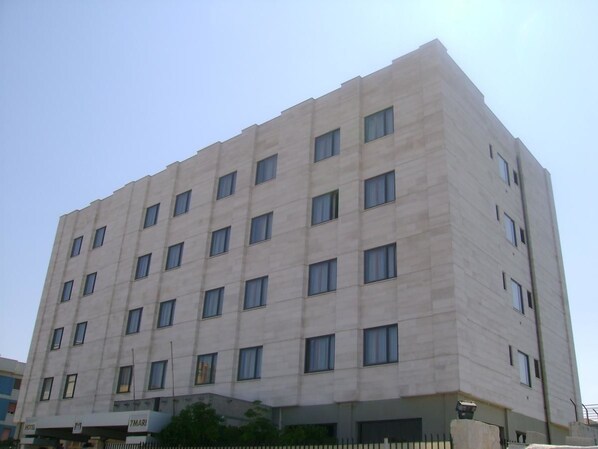 Mặt tiền nơi lưu trú