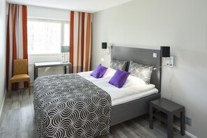 Leilighet, 1 soverom (45 m2) | Skrivebord, strykejern/-brett, wi-fi (inkludert) og sengetøy