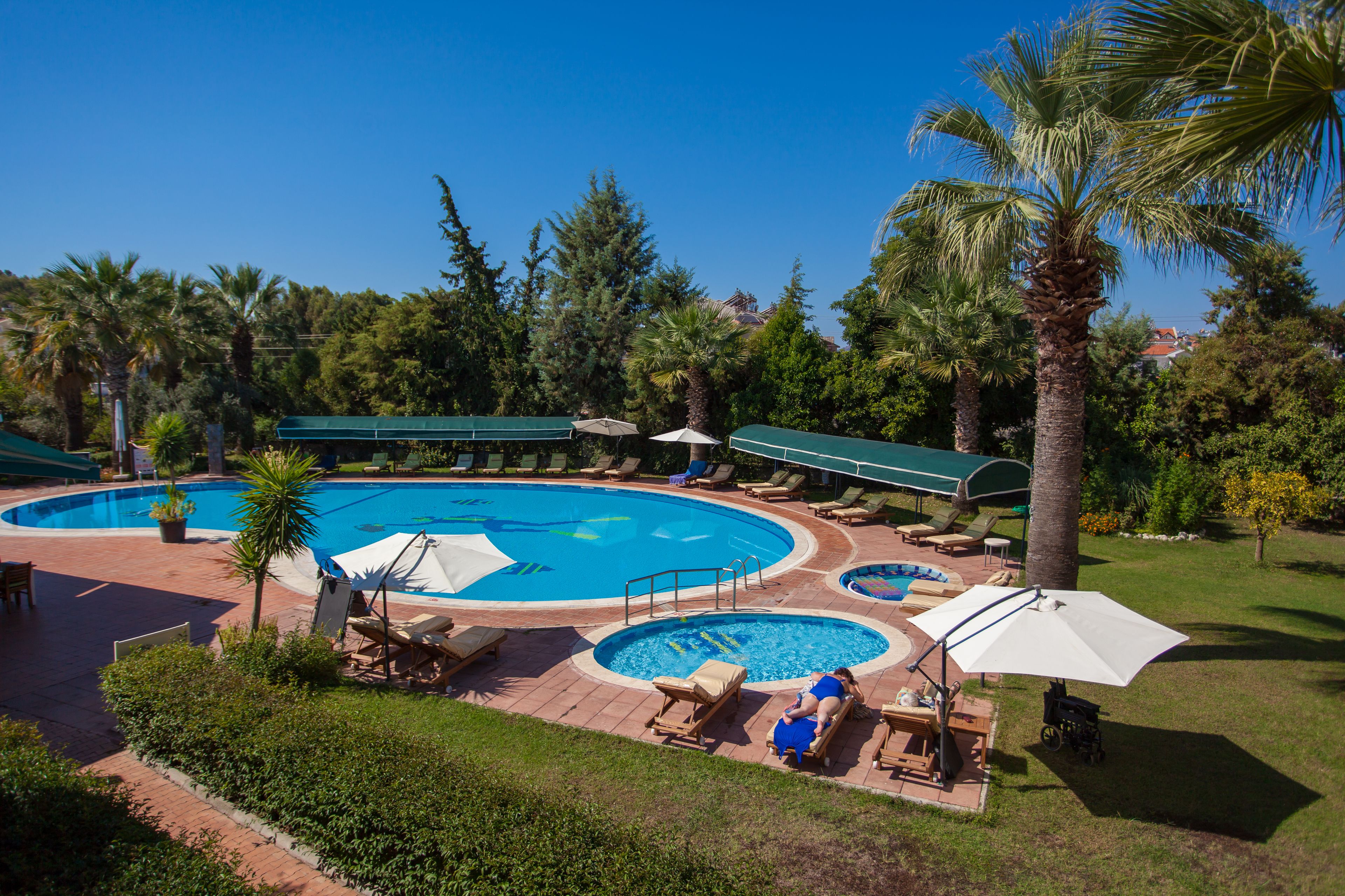 Photo - Rebin Beach Hotel