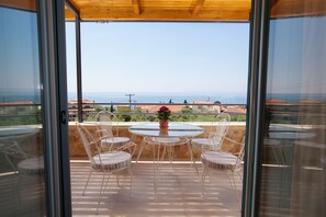 Svit Basic - 1 sovrum - utsikt mot stranden - vid havet | Utsikt mot innergård