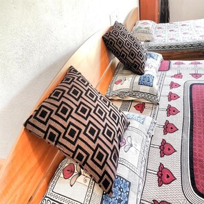 Habitación Deluxe doble, 1 habitación | Escritorio y wifi gratis