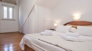 Appartamento Standard, 1 camera da letto | Una scrivania, culle/letti per bambini (a pagamento), culla da viaggio