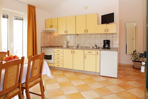 Private kitchenette - Ratac Apartments (Bol)