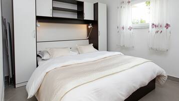 Comfort Apartment, 2 Bedrooms, Garden View, Garden Area | Free WiFi