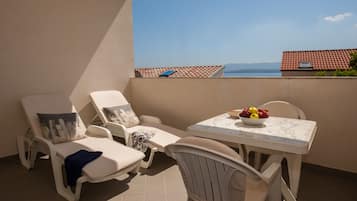 Superior Studio, 1 Double Bed | Balcony