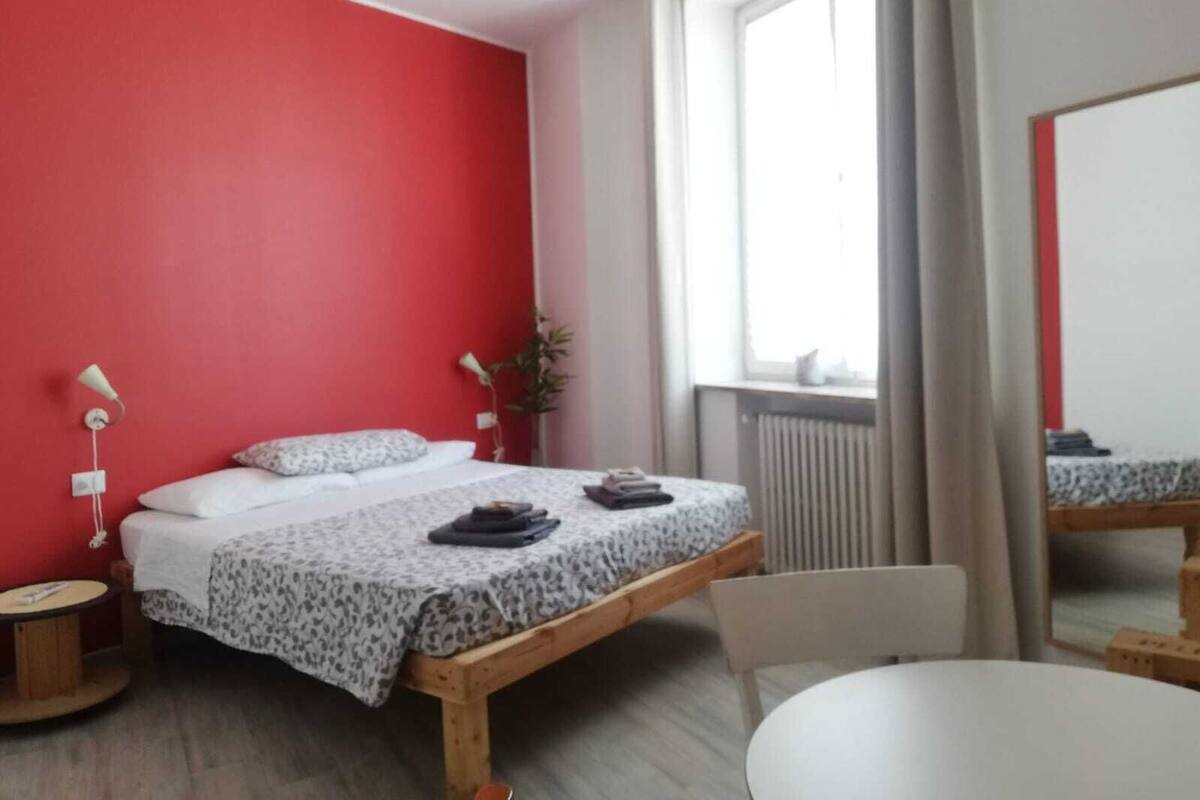 Couette en duvet, dĂ©cor unique, bureau, rideaux dâobscurcissement