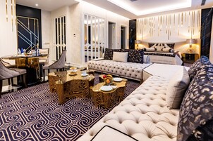 Executive Oda | Minibar, masa, ses yalıtımı, ütü/ütü masası 