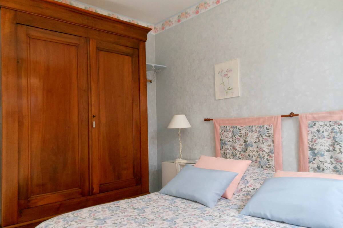 Premium bedding, individually decorated, individually furnished