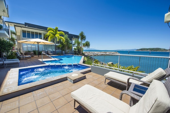 4 outdoor pools - 1 Bright Point Apartment 2305 (Nelly Bay)