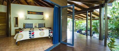 Comfort Cottage, 1 Bedroom, Private Pool, Garden View | 1 bilik tidur, seterika/papan seterika, katil bayi/kot (surcaj)