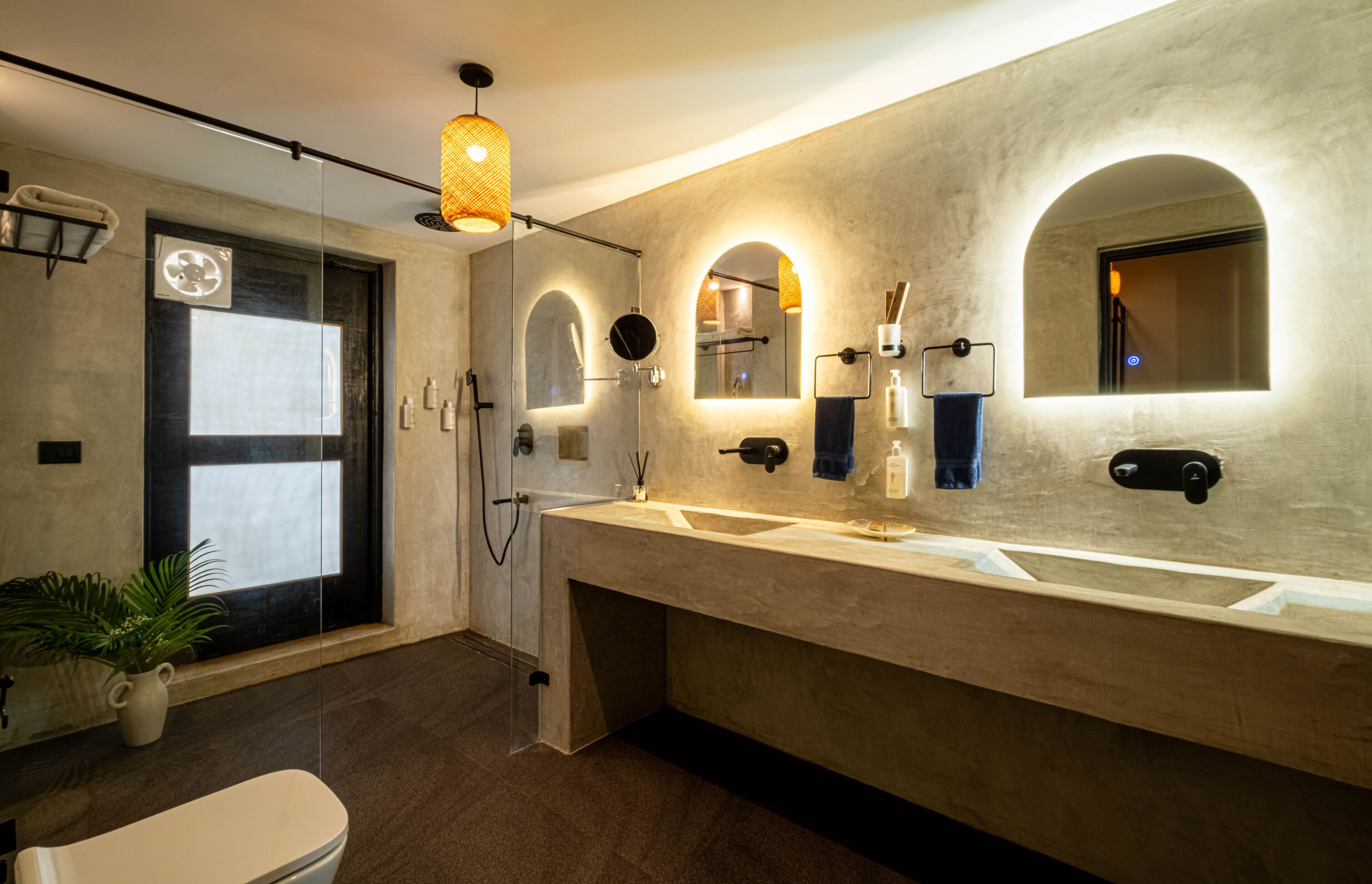 luxury villa | premium bedding, minibar, individually decorated, individually furnished