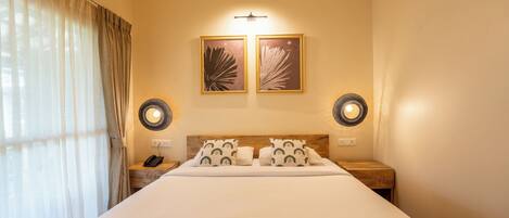 TROPICAL A/C ROOM | Premium bedding, minibar, individually decorated, individually furnished