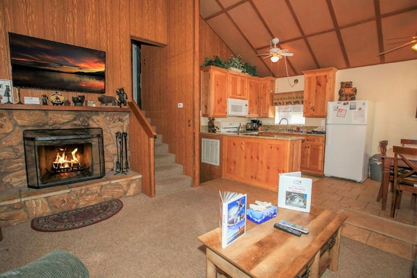 Standard Cabin, Non Smoking, Kitchen | Living area | TV, fireplace, DVD player - Bear Mountain Retreat (Big Bear Lake)
