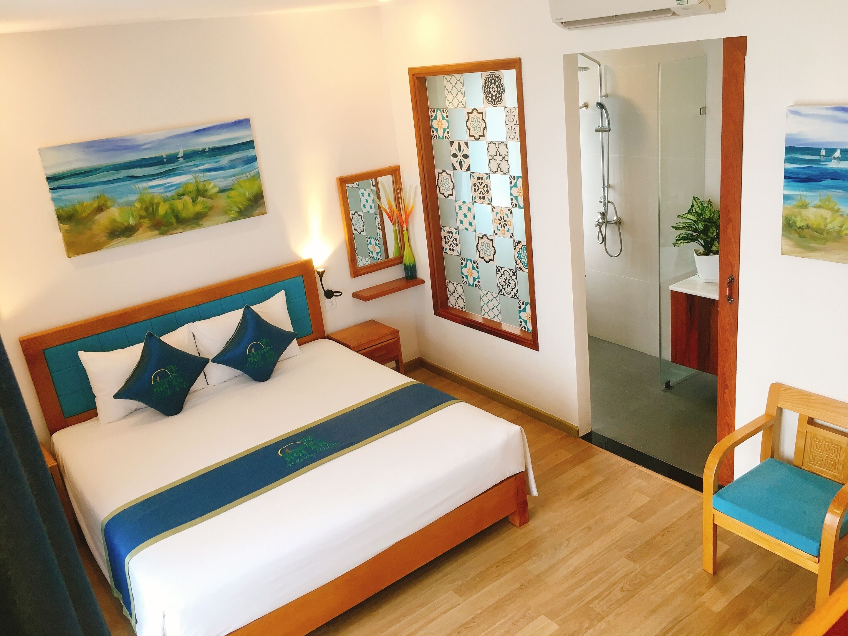 디럭스 더블룸, 수영장 전망 | 고급 침구, 미니바, 각각 다르게 가구 비치, 책상