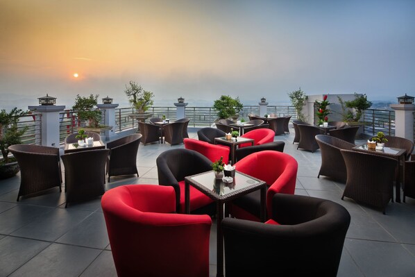 Terrace/patio - Royal Palace Hotel (Tuyen Quang)