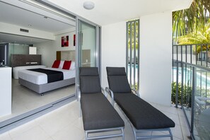 Appartamento Superior, 3 camere da letto, piscina privata, vista porticciolo | Terrazza/patio