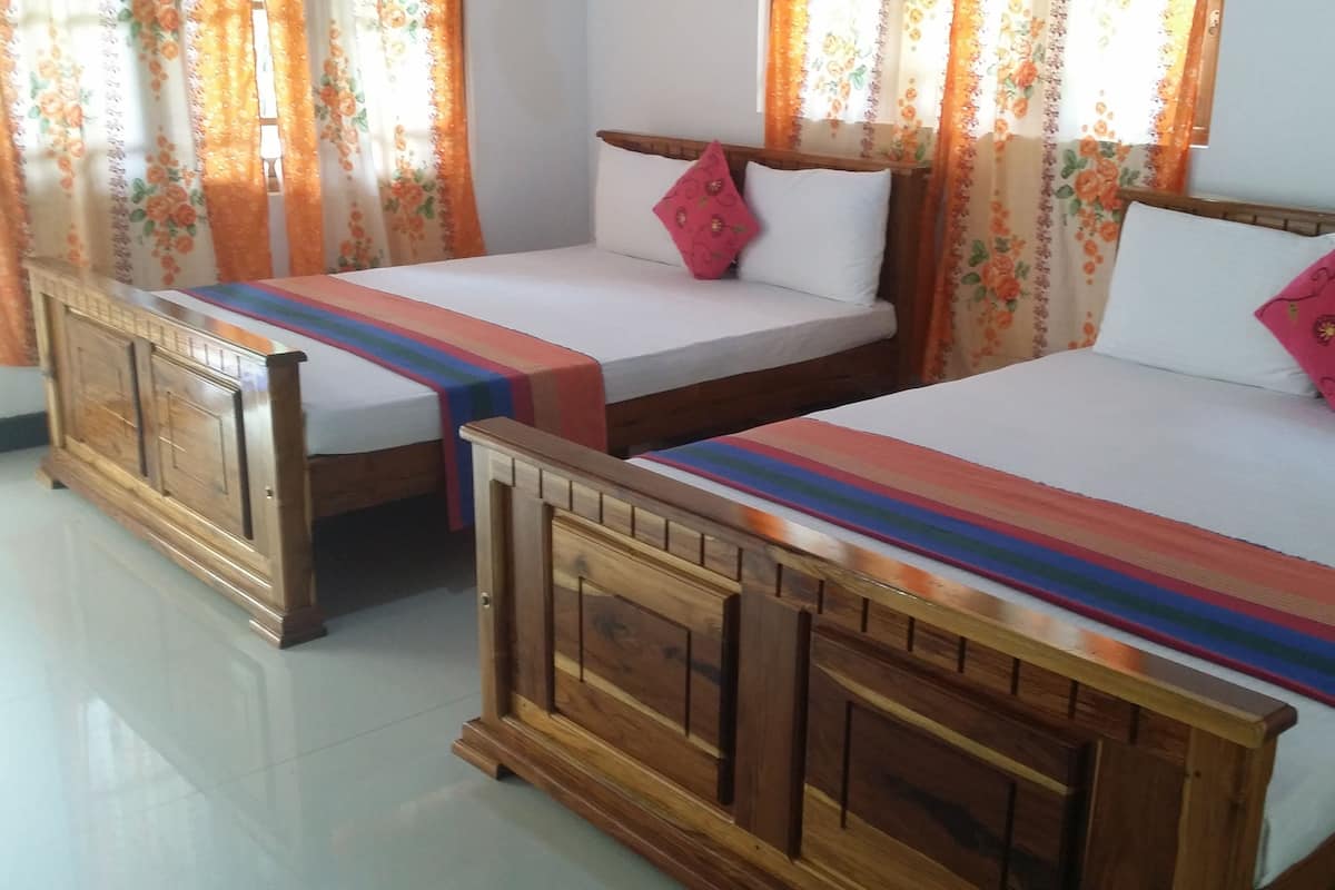 In-room safe, desk, soundproofing, free WiFi