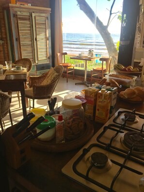 อาหารเช้าปรุงตามสั่งทุกวัน (BRL 15 ต่อคน)