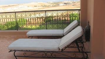 Villa, 3 Bedrooms | Terrace/patio