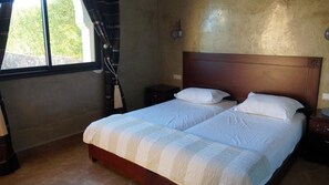 Villa, 3 Schlafzimmer | 3 Schlafzimmer, Verdunkelungsvorhänge, schallisolierte Zimmer