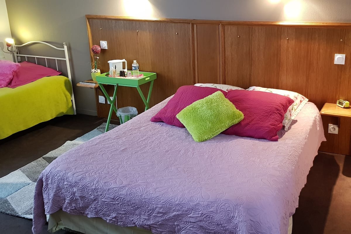 Classic Double Room, 1 Double Bed, Non Smoking | Premium bedding, desk, blackout drapes, soundproofing
