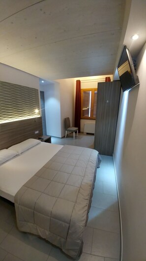 Junior Suite | Free minibar items, in-room safe, soundproofing, free WiFi - Ottocento Guest House (Alghero)