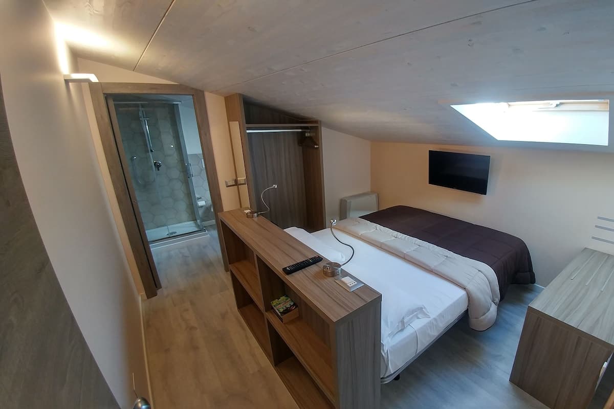 Artículos del minibar gratis y caja de seguridad en la habitación 