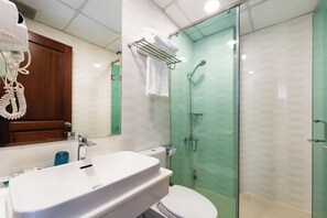 Bathroom - Sai Gon Park Hotel (Ho Chi Minh City)