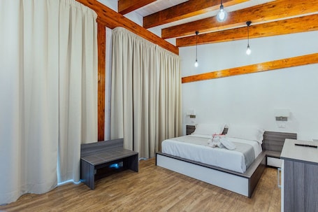 Minibar, in-room safe, desk, soundproofing