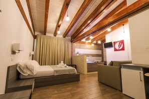 Deluxe Double or Twin Room, Jetted Tub