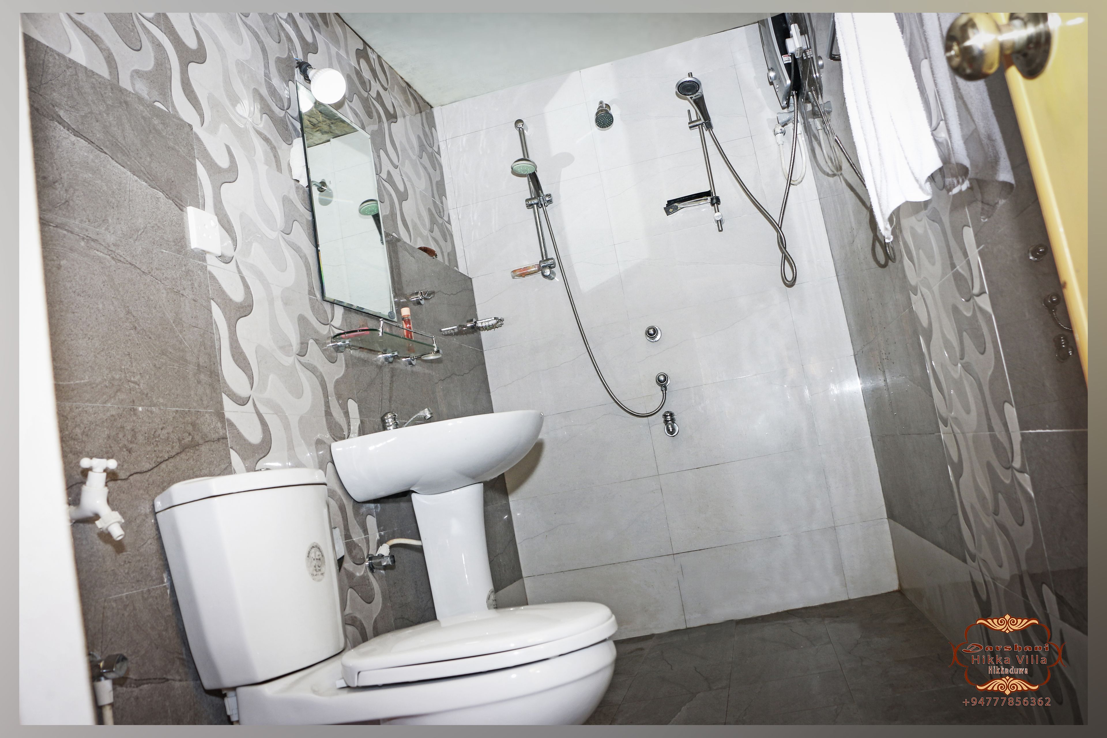 經濟客房, 吸煙房, 山景 | 浴室 | 淋浴設備、風筒、提供毛巾、洗頭水