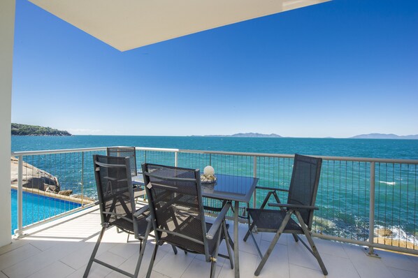 Superior Apartment, 2 Bedrooms, Pool Access, Ocean View | Balcony