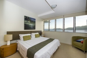 Superior Apartment, 3 Bedrooms, Pool Access, Ocean View - 1 Bright Point Apartment 4201 (Nelly Bay)