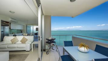 Superior Apartment, 3 Bedrooms, Pool Access, Ocean View | Balcony