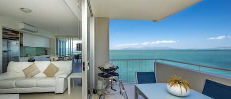 Superior Apartment, 3 Bedrooms, Pool Access, Ocean View | Balcony