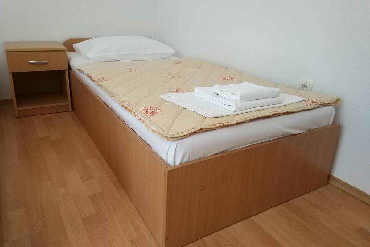 Single Room | WiFi (free)