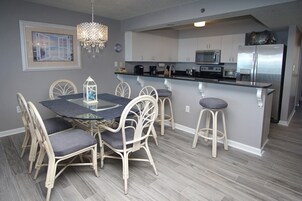 Condo, 3 Bedrooms, Oceanfront | In-room dining