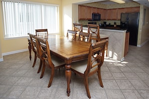 Condo, 4 Bedrooms, Oceanfront | In-room dining